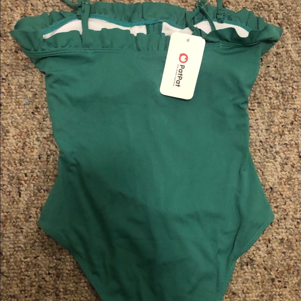 Swimsuit - Picture 4 of 5